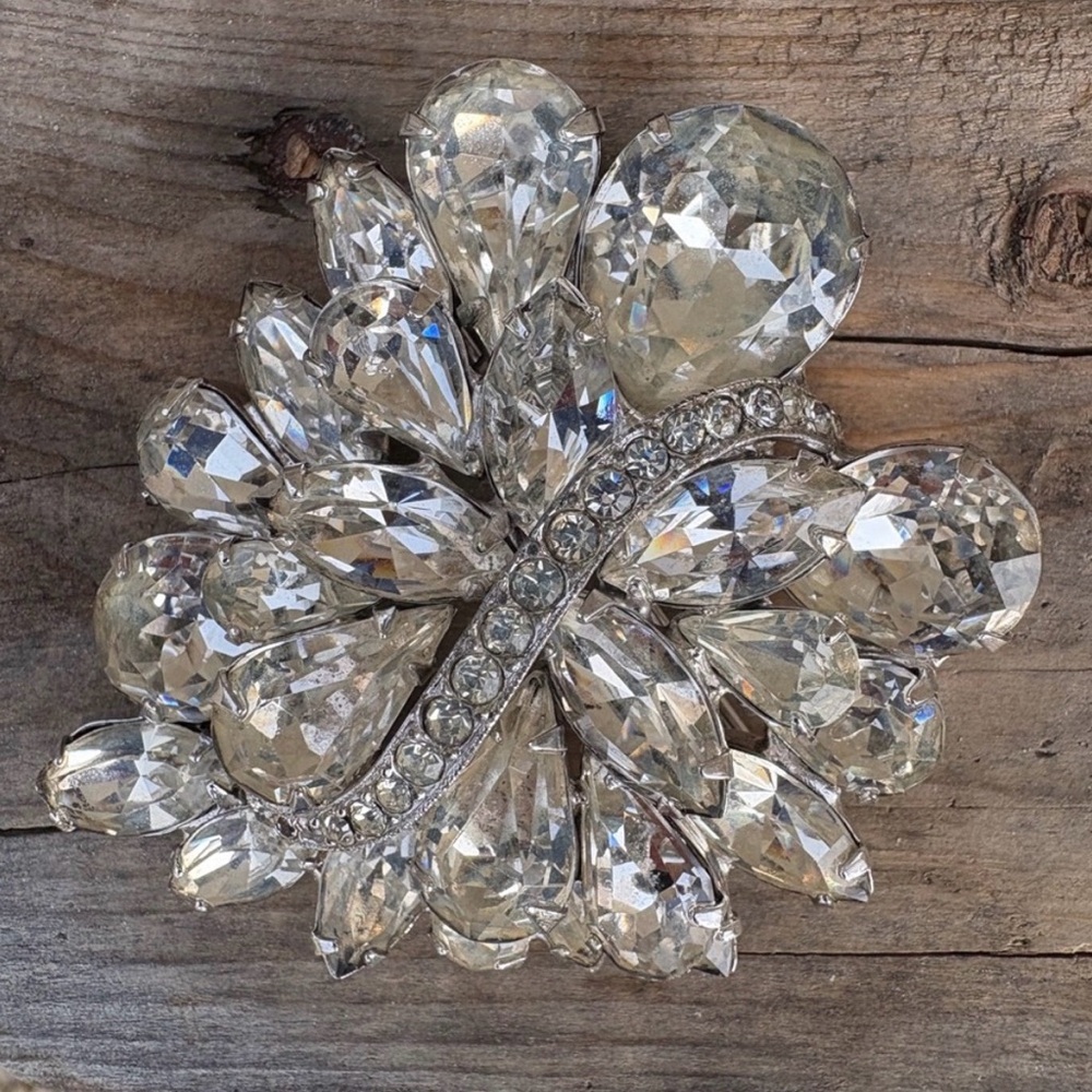 Signed Eisenberg Ice Rhinestone Brooch - Picture 3 of 10